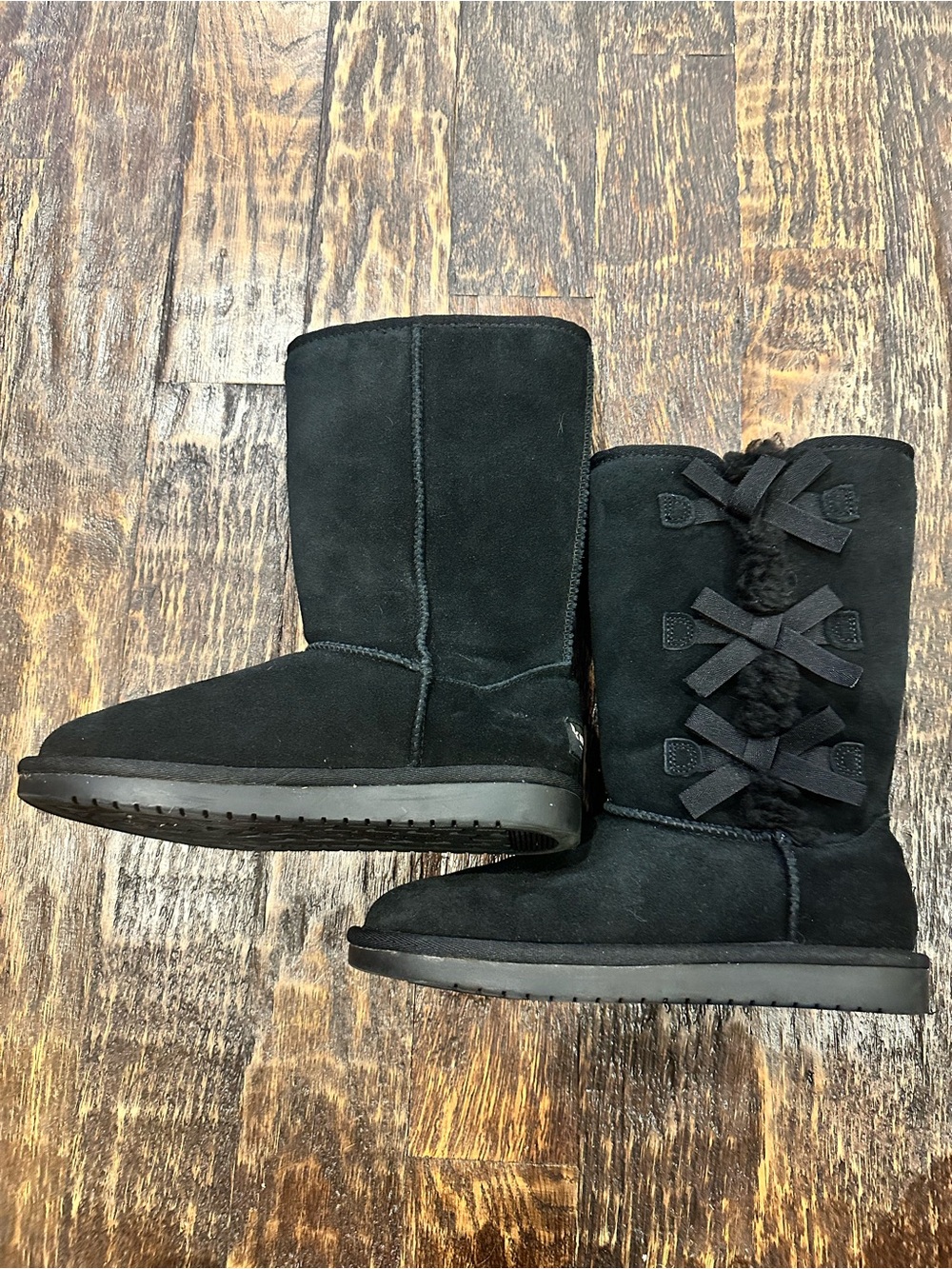 Koolaburra Black Suede Mid-Calf Boots with Side Bows